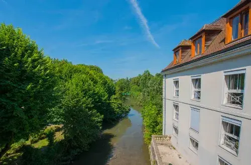 CLINEA Clinique De L'Isle Le Moulin